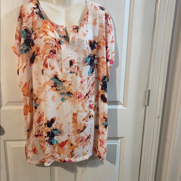 Floral Burst Women's Blouse - Picture 1 of 8